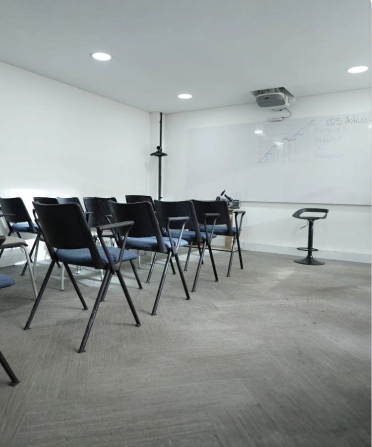 FORMAMOS CON VALORES HUMANO CRISTIANOS